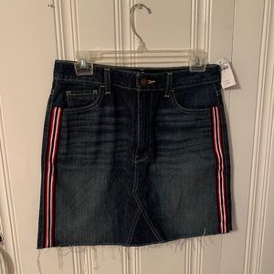 Denim skirt with details on side